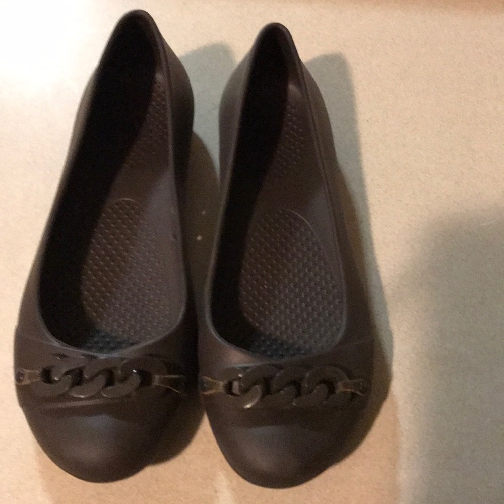Brown flat Crocs